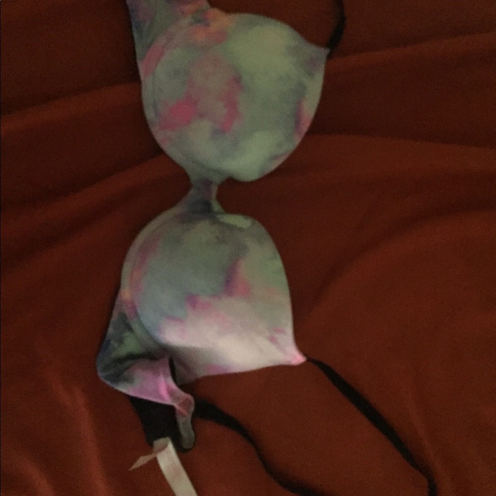 Pink bra - Picture 3 of 5